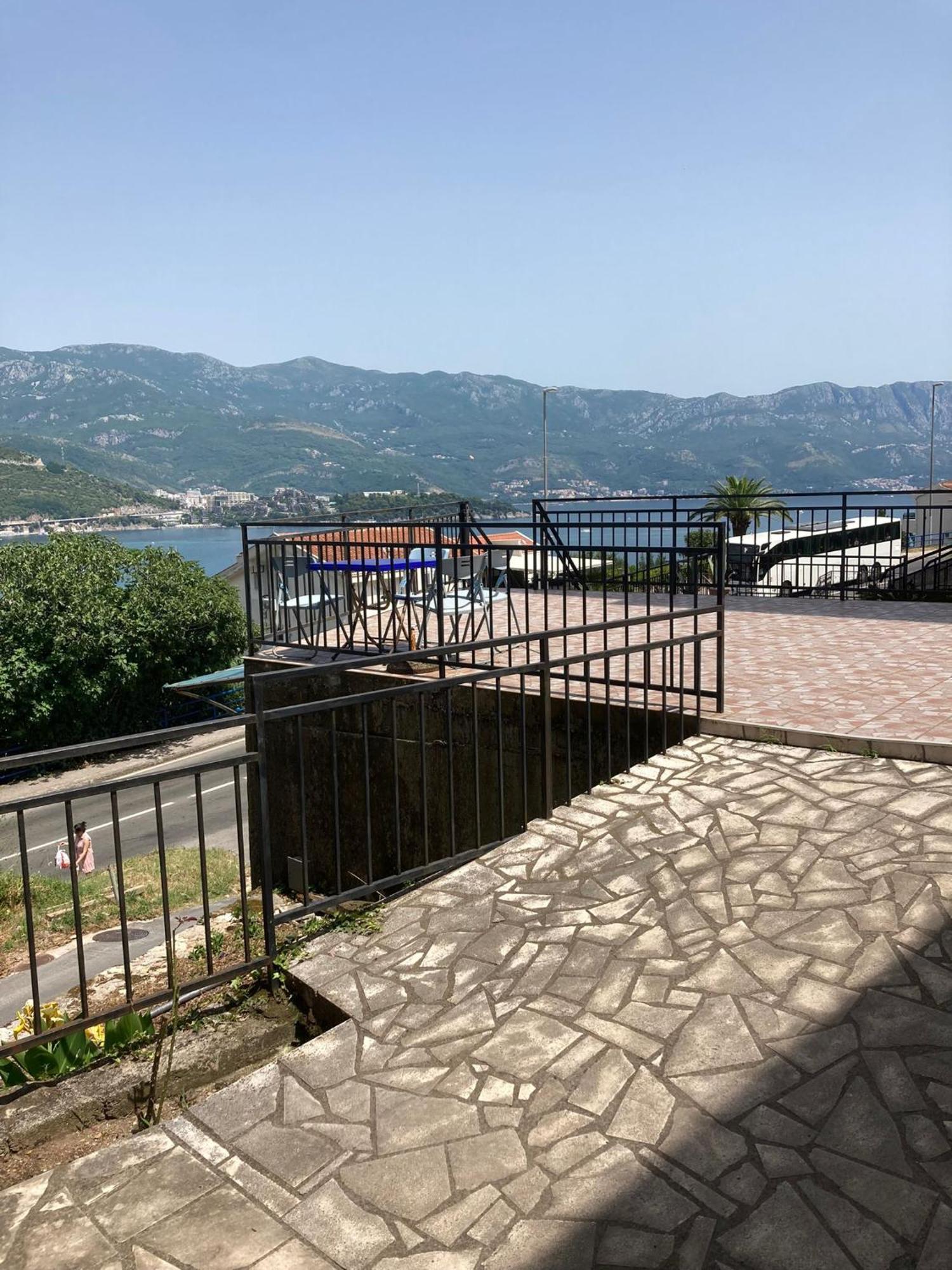 Guest House Garden Budva Exterior photo